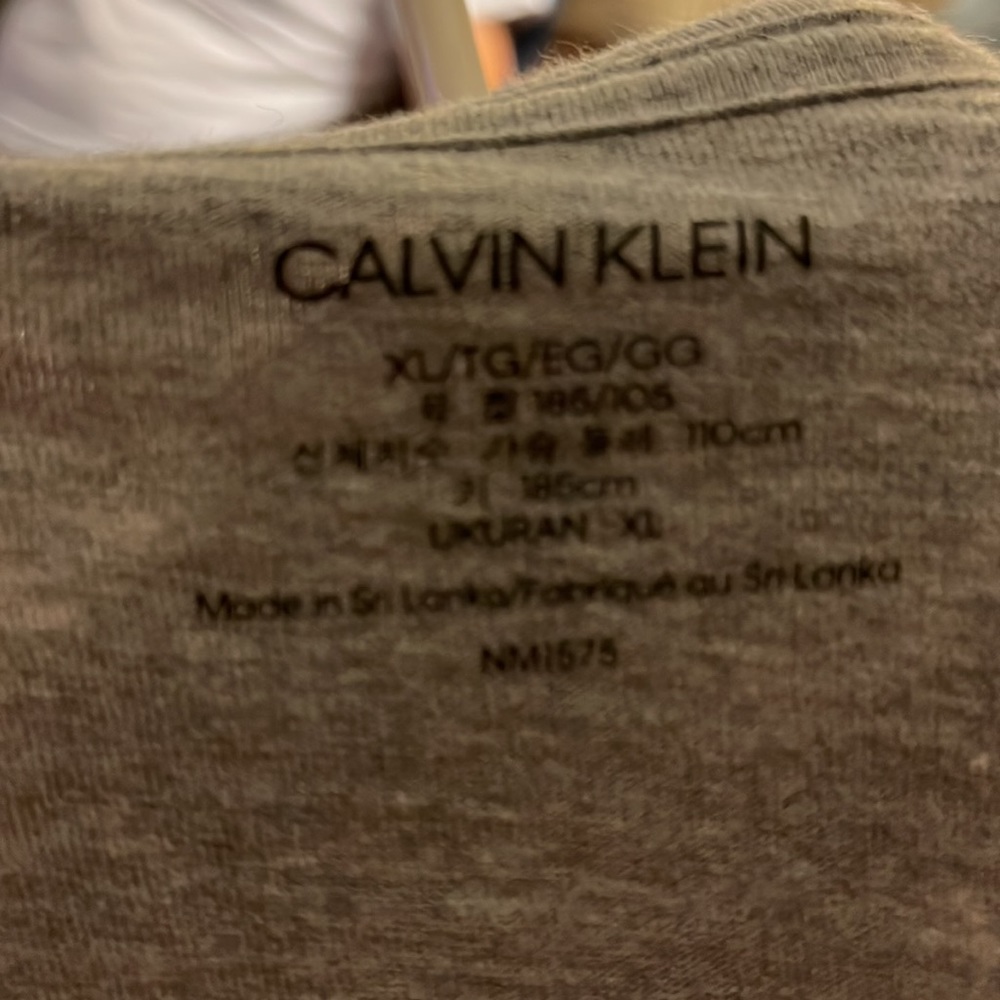 Calvin Klein - Picture 2 of 2